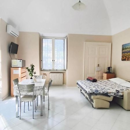 Casa Vacanza "Nonna Matilde" A Meta Di Sorrento, 600Mt Dal Mare, Casa Per 4 מראה חיצוני תמונה