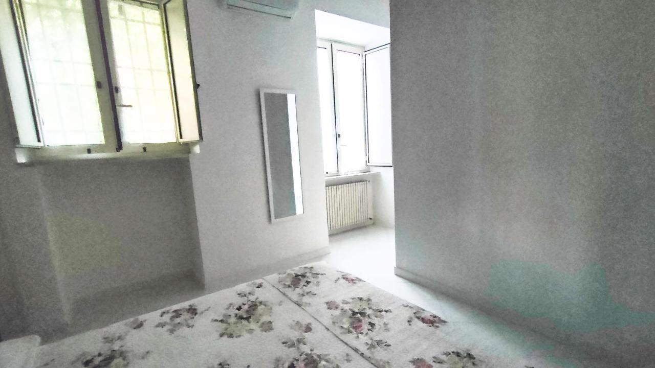 Casa Vacanza "Nonna Matilde" A Meta Di Sorrento, 600Mt Dal Mare, Casa Per 4 מראה חיצוני תמונה