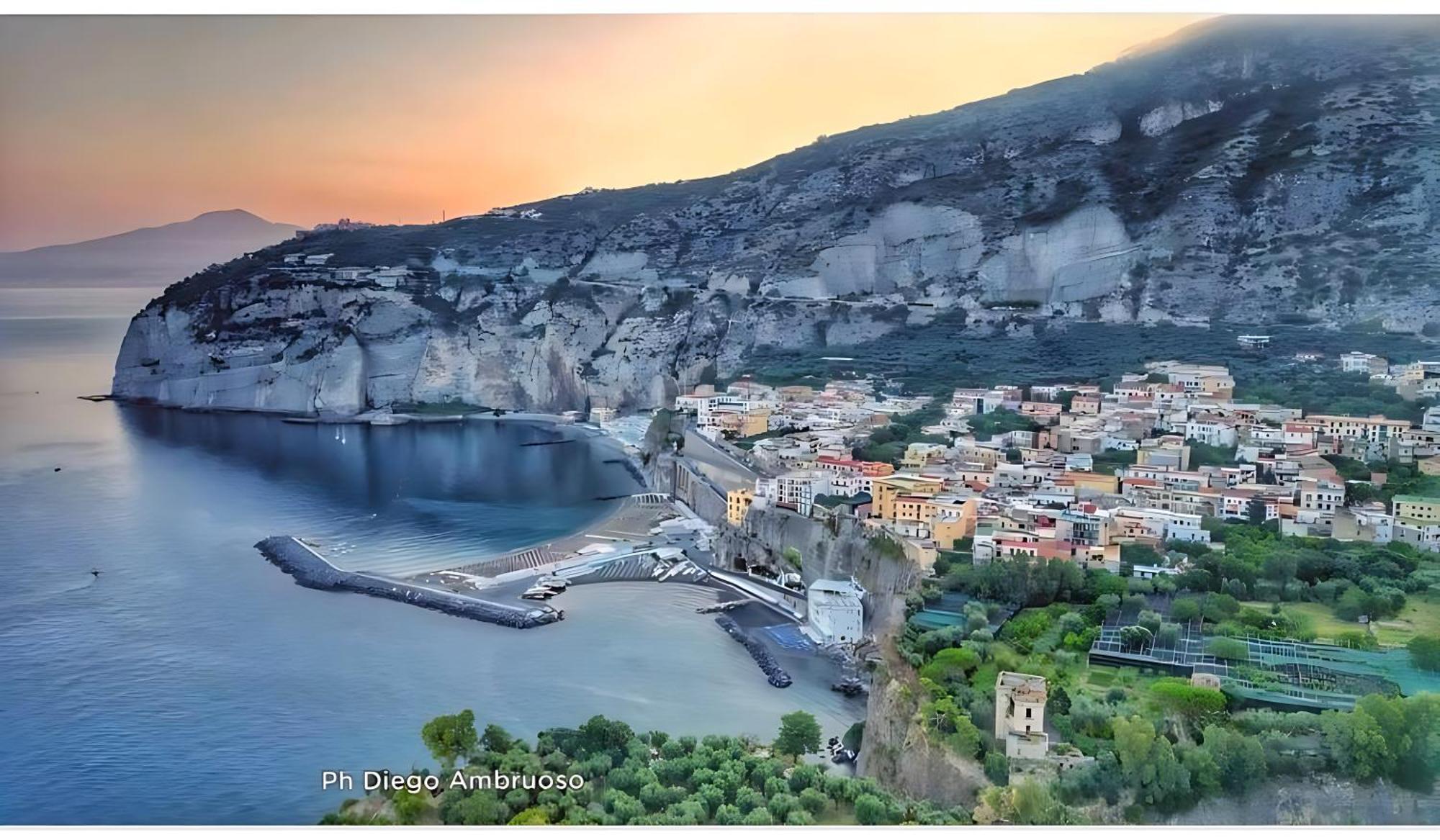 Casa Vacanza "Nonna Matilde" A Meta Di Sorrento, 600Mt Dal Mare, Casa Per 4 מראה חיצוני תמונה
